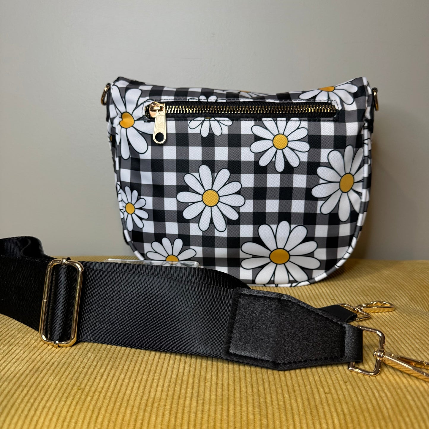 Roni - Nylon Crossbody - Daisy Gingham