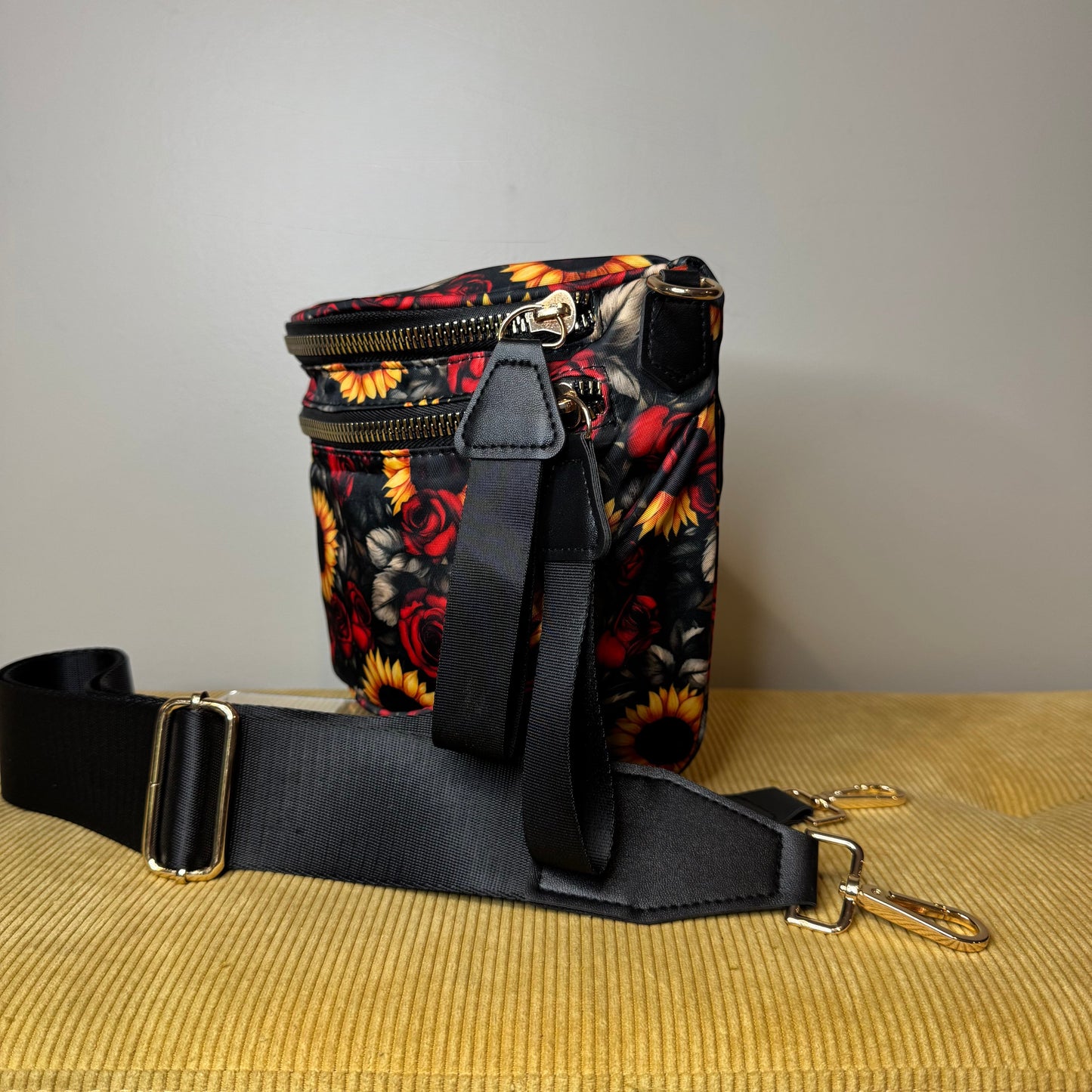 Roni - Nylon Crossbody - Sunflower Rose