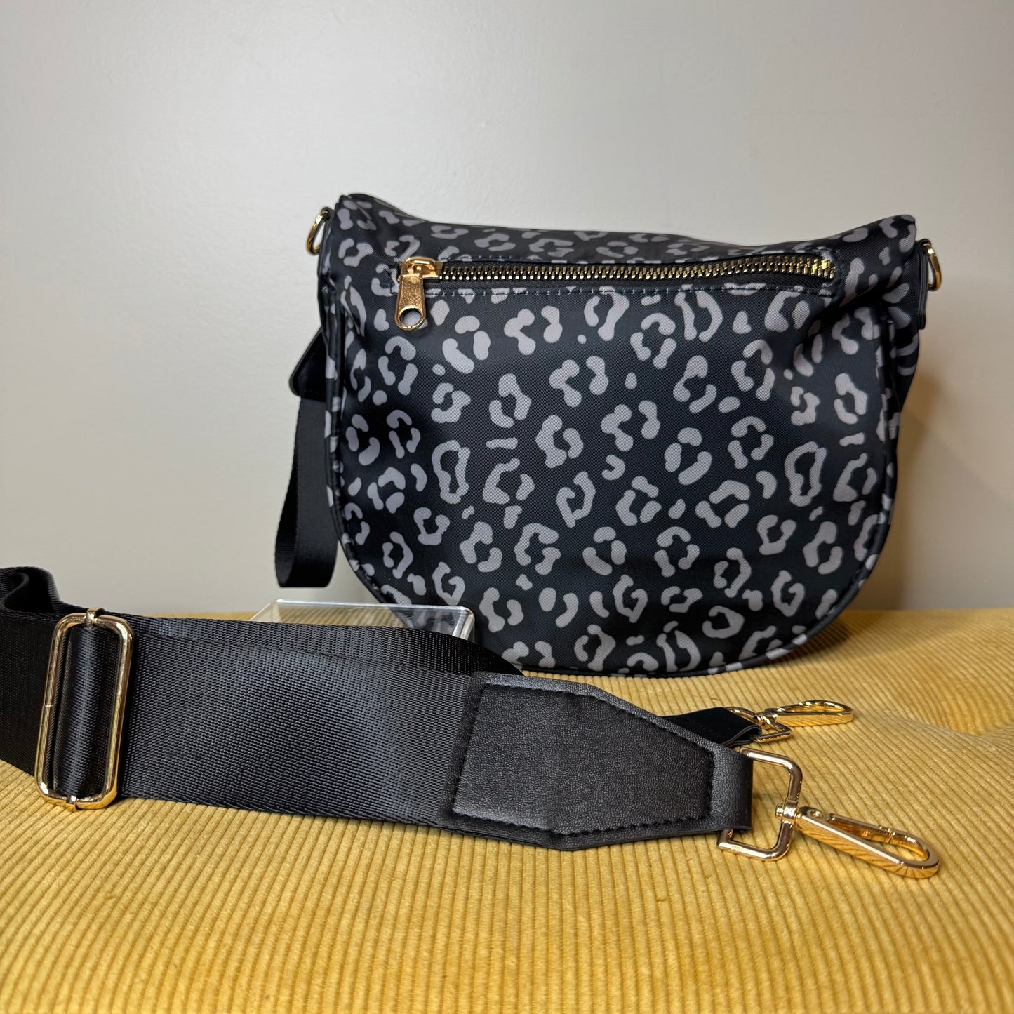 Roni - Nylon Crossbody - Black & Grey Animal